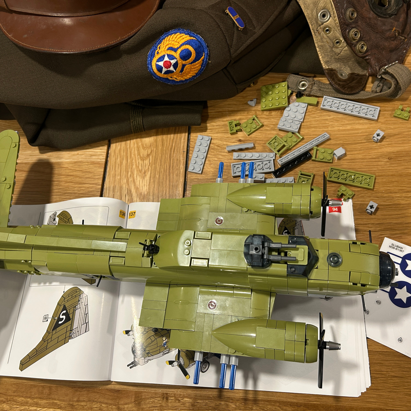B-17 Flying Fortress | 1270 PCS